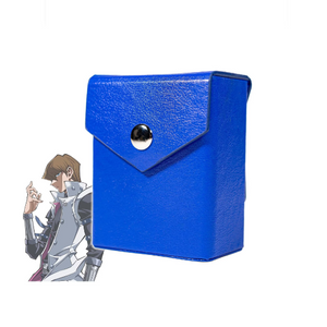 Enhance your TCG storage with the Kaiba Mach 2 Blue deck box, available in options for 60 or 80 single-card sleeves. Sold by LDB Duel. Crafted from durable faux leather, it includes a built-in belt loop, a strong magnetic snap, and showcases our exclusive Kaiba design—ideal for TCG enthusiasts on the move! Seto-Kaiba-yugioh-custom-deck-portable-collector-LDB-Duel-blue